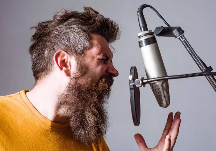 چگونه صدای بم داشته باشیم؟